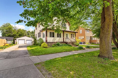 18 8th St NW, Faribault, MN 55021