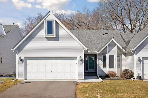 3426 Silver Ln NE, Saint Anthony, MN 55421