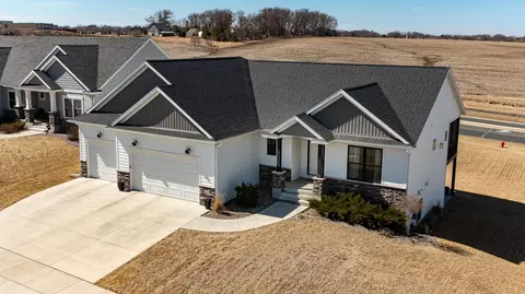 825 Grand Ridge Dr NE, Byron, MN 55920