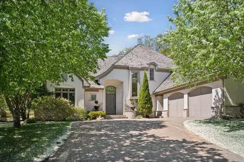 5024 Park Ter, Edina, MN 55436