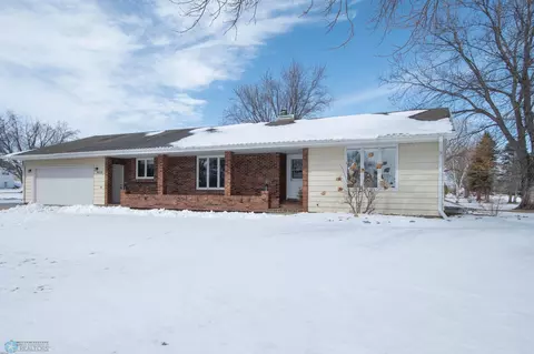Exterior - 450 4th Ave, Arthur, ND 58006 photo 2 of 13