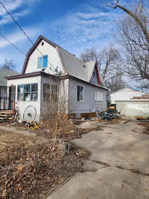 304 2nd Ave SW, Austin, MN 55912