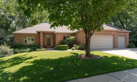 1062 23rd Ave SW, Rochester, MN 55902