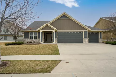 2350 Scenic Park Pl SW, Rochester, MN 55902