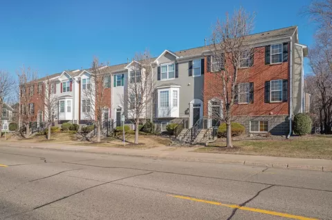 723 2nd St NE, Hopkins, MN 55343