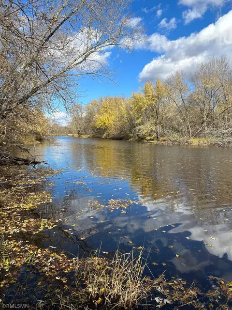 2870 W River Rd, Mora, MN 55051