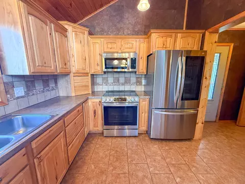 Kitchen - 5862 Halls Dr, Beardsley, MN 56211 photo 2 of 5