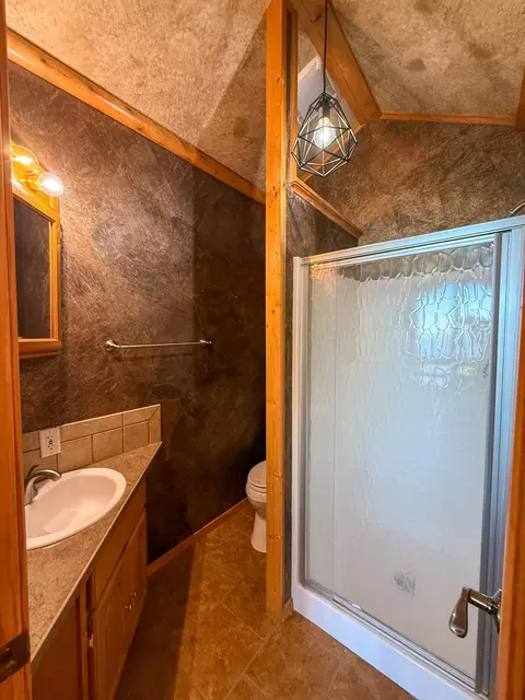 Bath - 5862 Halls Dr, Beardsley, MN 56211 photo 1 of 5
