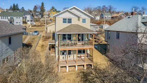 9 E 5th St, Duluth, MN 55805
