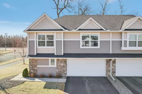 5851 Moonlight Way NE, Prior Lake, MN 55372