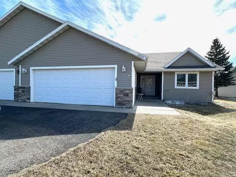 2002 Lakepark Ave, Alexandria, MN 56308