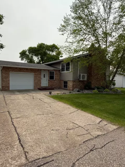 404 Balmoral Ave, Henning, MN 56551