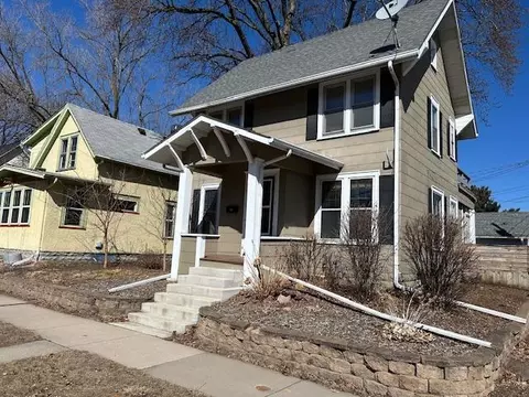 445 Morton St W, Saint Paul, MN 55107