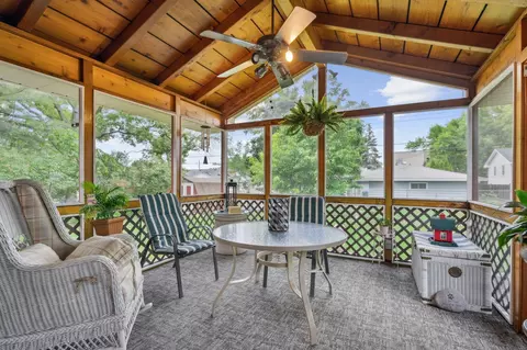 7502 Tempo Ter NE, Fridley, MN 55432