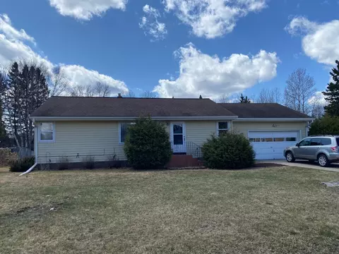 713 Maple Dr, Aurora, MN 55705