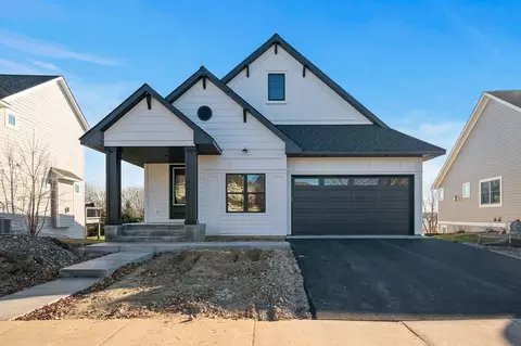 6672 Lamplight Dr, Albertville, MN 55301