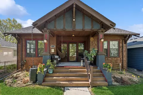 2323 Laurel Ave, Minneapolis, MN 55405