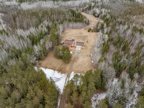 46460 Hawthorn Dr, Deer River, MN 56636
