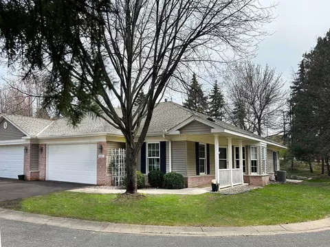 5297 Saint Albans Bay Cir, Shorewood, MN 55331