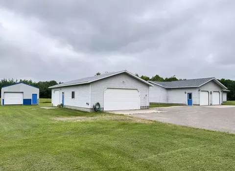 Exterior - 16335 County Road 2, Brainerd, MN 56401 photo 5 of 12