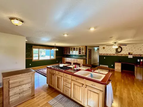 Kitchen - 16335 County Road 2, Brainerd, MN 56401 photo 3 of 4