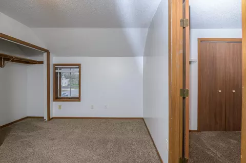 Bedroom - 727 6th Ave S, Saint Cloud, MN 56301 photo 4 of 6
