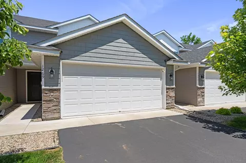 1269 Prairie View Trl, Farmington, MN 55024