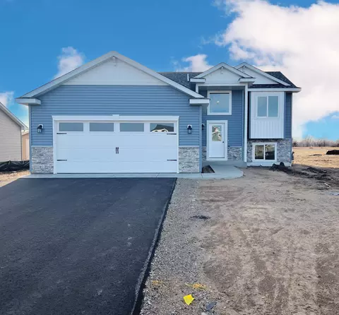 22964 Topaz St, Saint Augusta, MN 56301