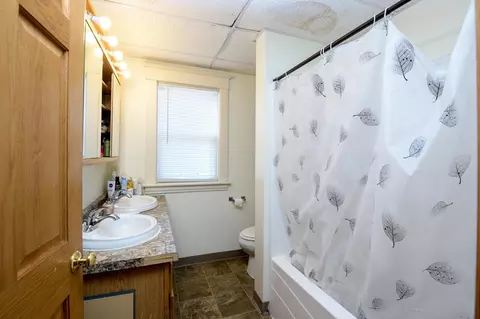 Bath - 707 6th Ave S, Saint Cloud, MN 56301 photo 1 of 3