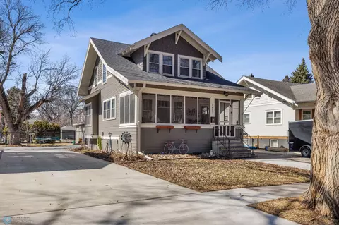 1417 9th St S, Fargo, ND 58103