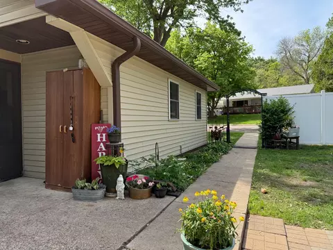 328 Jefferson Pl, Faribault, MN 55021 photo 34