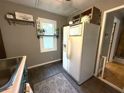 328 Jefferson Pl, Faribault, MN 55021 photo 13