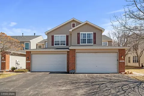 8982 Comstock Ln N, Maple Grove, MN 55311