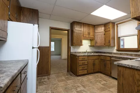 Kitchen - 703 6th Ave S, Saint Cloud, MN 56301 photo 2 of 2