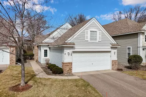 129 Christenson Ct NE, Fridley, MN 55432