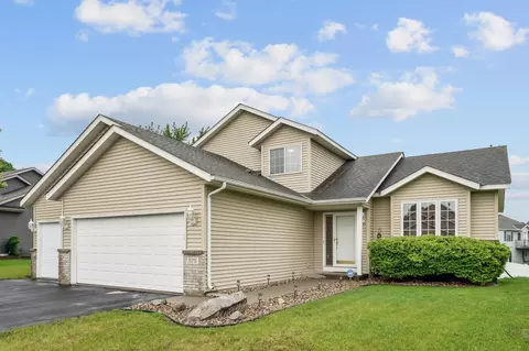 579 Maple Knoll Cir NW, Saint Michael, MN 55376