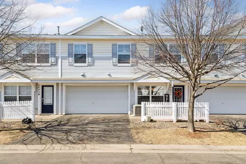 2442 Dawes Pl #I, River Falls, WI 54022