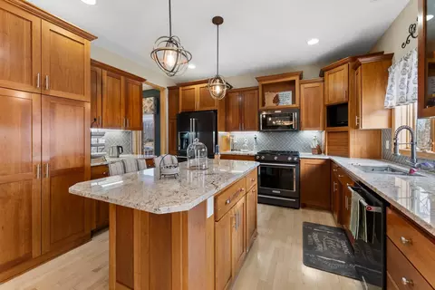 Kitchen - 1765 Partridge Pl, Centerville, MN 55038 photo 4 of 11