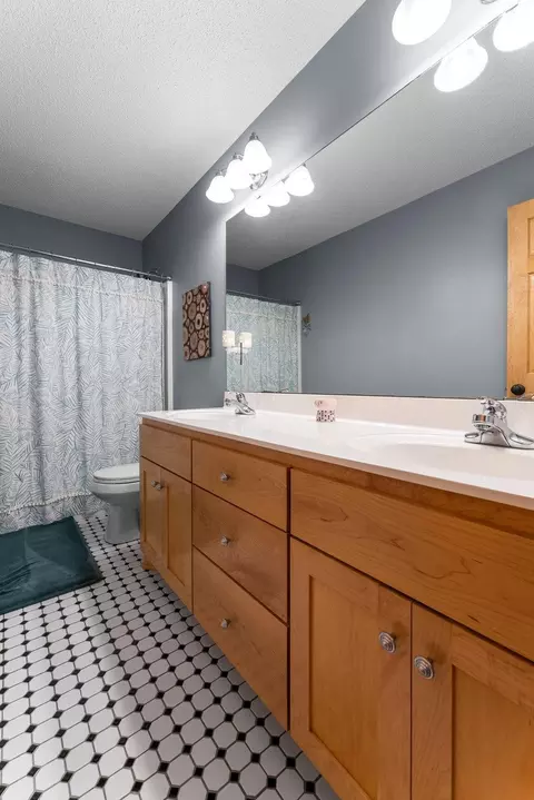 Bath - 1765 Partridge Pl, Centerville, MN 55038 photo 5 of 6