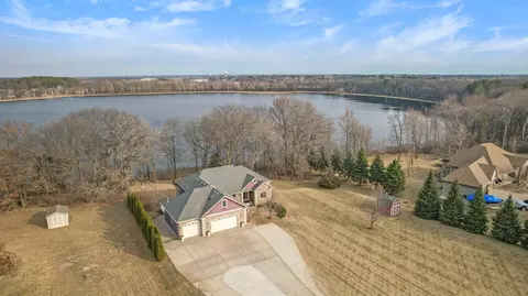 25204 Firefly Ave, Wyoming, MN 55092