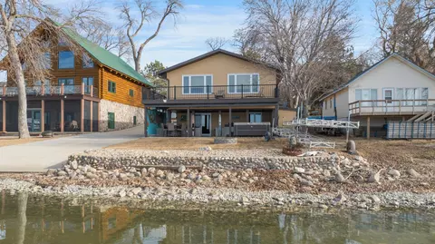 47586 Hart St, Corona, SD 57227