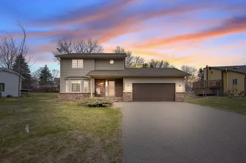 14338 Ebony Ln, Apple Valley, MN 55124