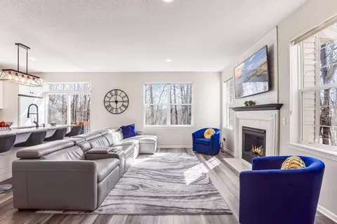 7940 Everest Ln N, Maple Grove, MN 55311