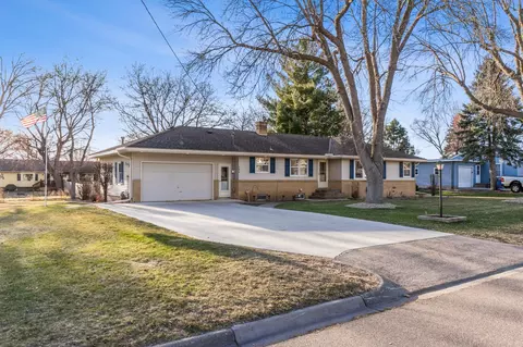 105 2nd St NE, Saint Michael, MN 55376