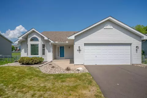 8572 Chanhassen Hills Dr S, Chanhassen, MN 55317