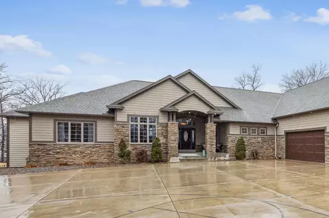 23812 98th St NW, Elk River, MN 55330