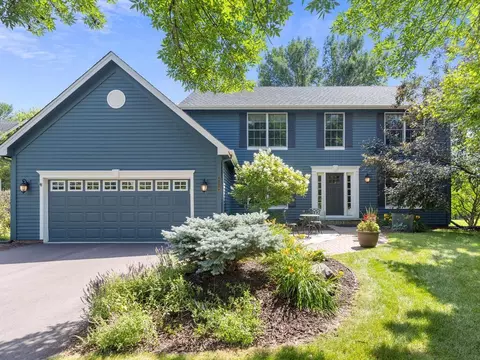 8118 Currant Pl, Eden Prairie, MN 55347