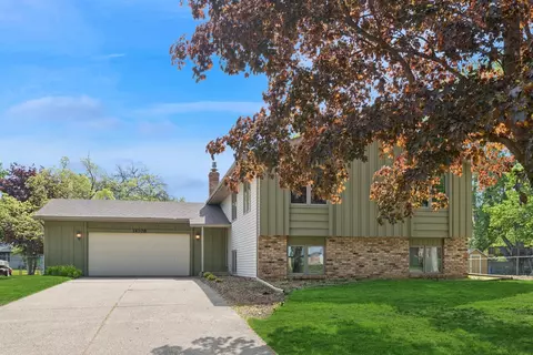 14708 Dory Ct, Apple Valley, MN 55124