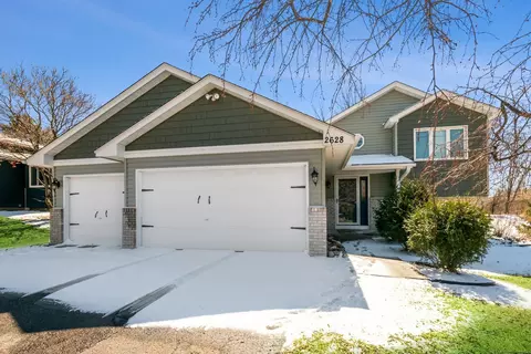 2628 Copper Cliff Trl, Woodbury, MN 55125