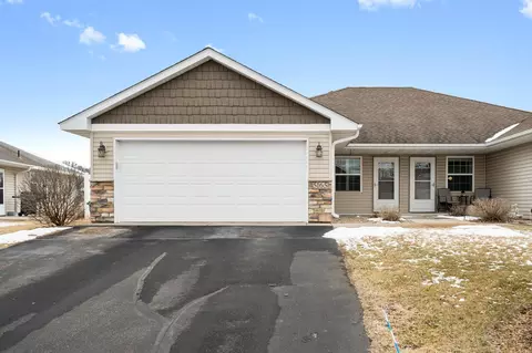 5165 383rd St, North Branch, MN 55056